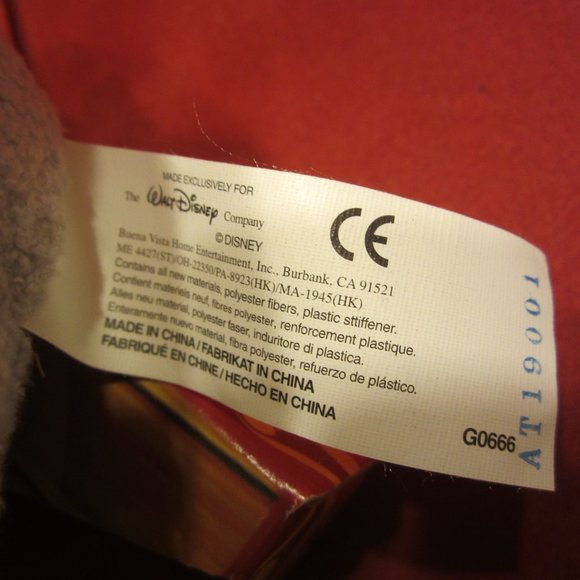 VTG RARE 2001 NIB 60TH ANNIV. DUMBO VHS AND PLUSH TOY - Picture 5 of 11